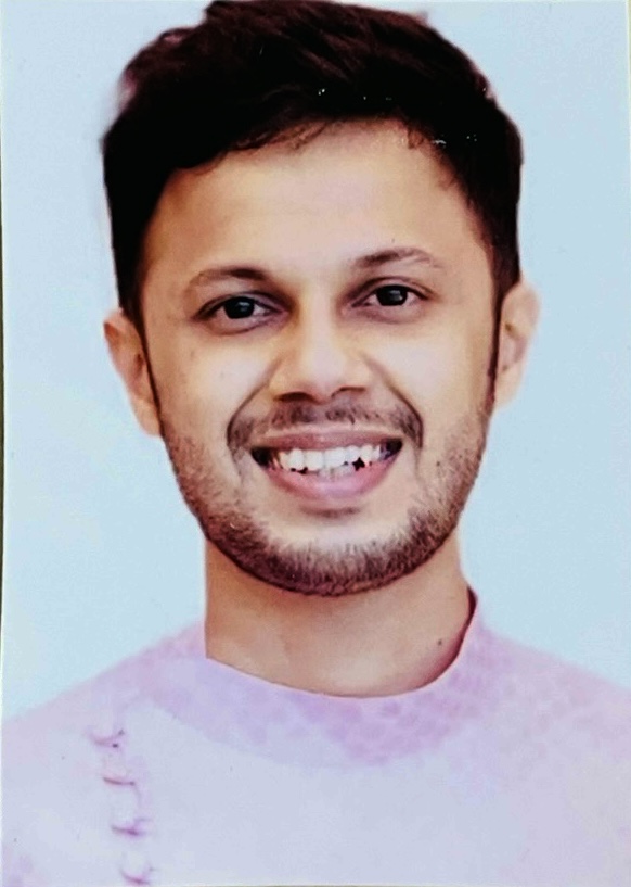Adv. Aditya Tapadia